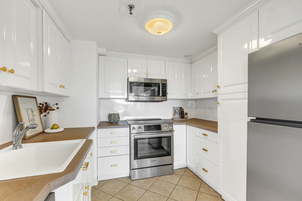1731 Beacon Street #1515, Brookline, MA Photo #19