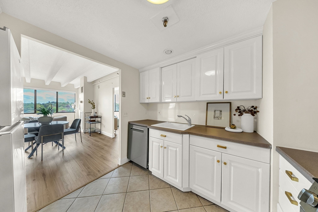 1731 Beacon Street #1515, Brookline, MA Photo #21