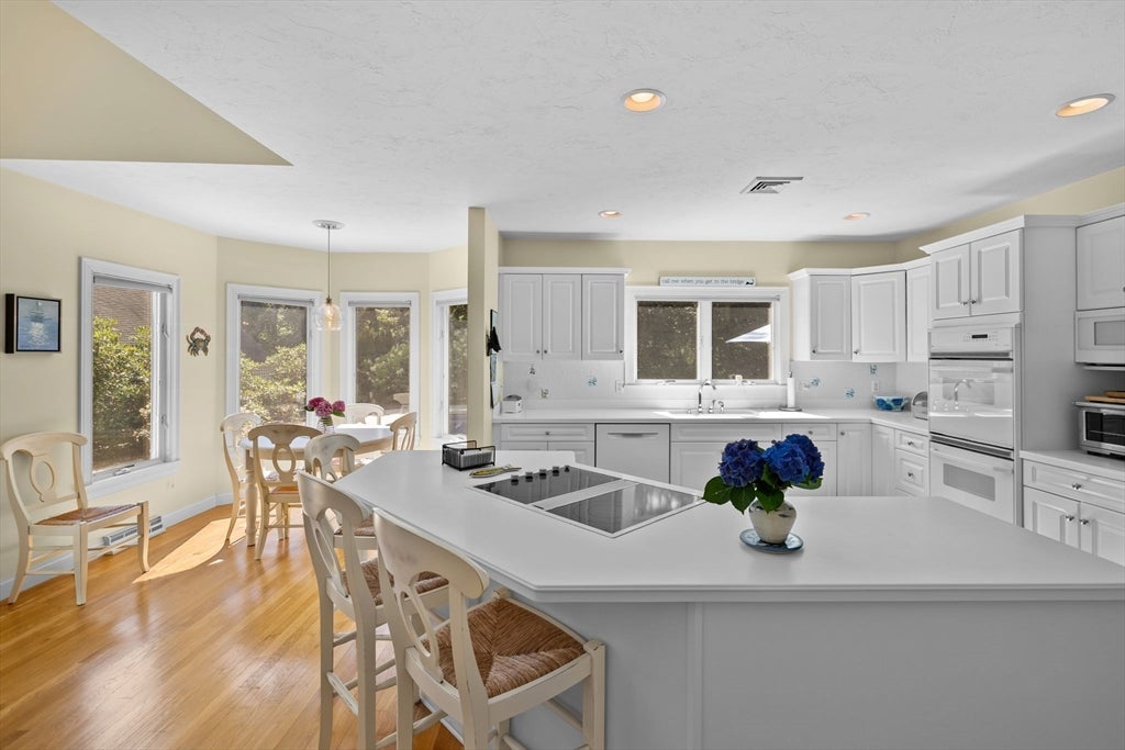 13 Driftwood Circle, Mashpee, MA, 13 Driftwood Circle, Mashpee, MA Photo #7