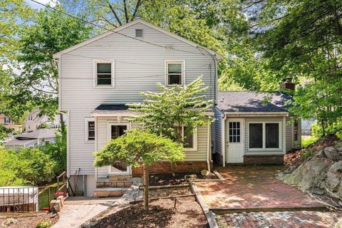 60 Milliken Ave Franklin MA 02038