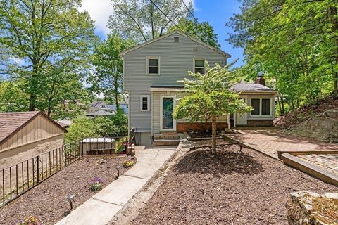60 Milliken Ave Franklin MA 02038