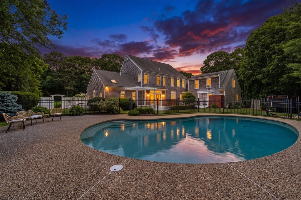 442 Bay Lane