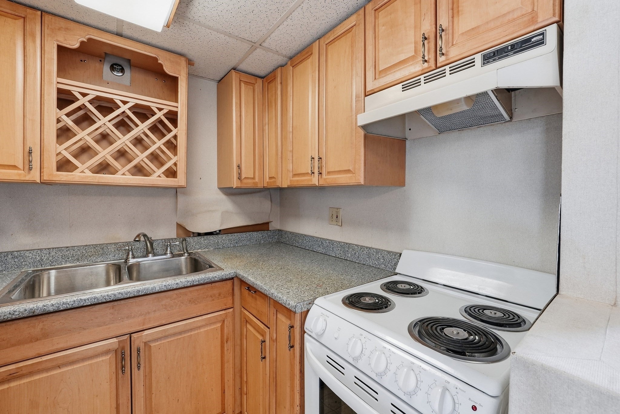 70 Southbridge St #402, Worcester, MA, 70 Southbridge St #402, Worcester, MA Photo #13