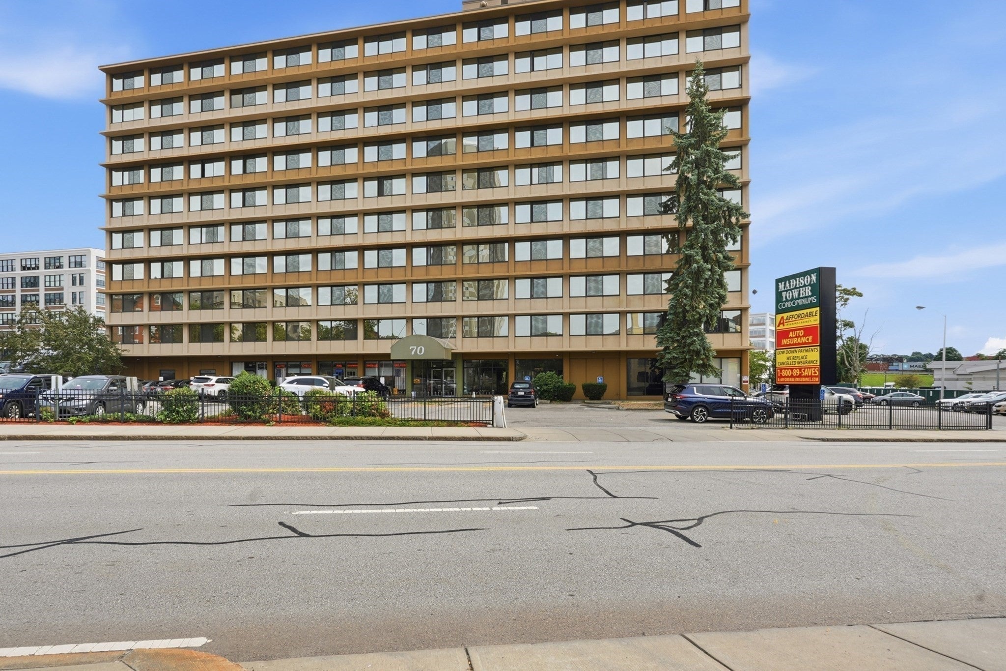 70 Southbridge St #402, Worcester, MA, 70 Southbridge St #402, Worcester, MA Photo #3