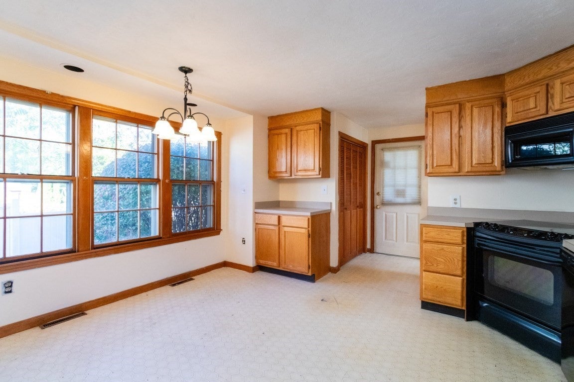 1284 Commerical St #1284, Weymouth, MA, 1284 Commerical St #1284, Weymouth, MA Photo #6