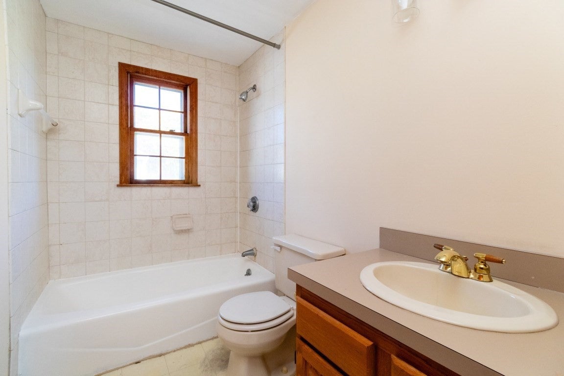 1284 Commerical St #1284, Weymouth, MA, 1284 Commerical St #1284, Weymouth, MA Photo #16