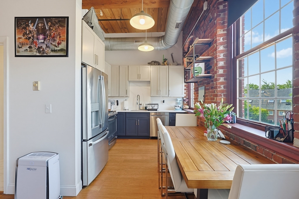 37 Millyard 209