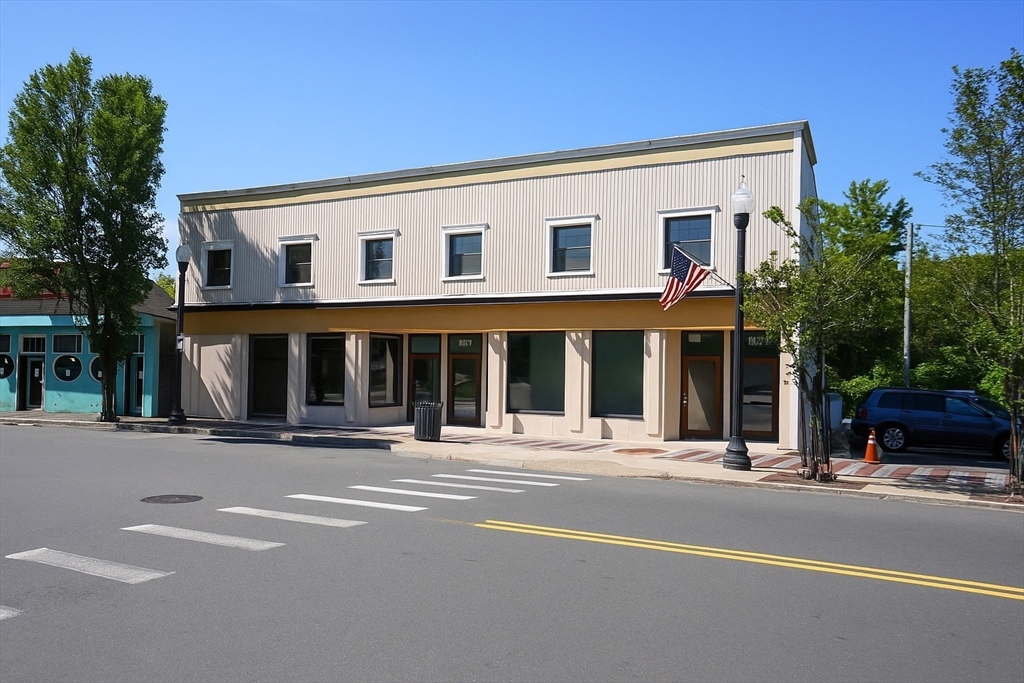 1382-1388 Main St