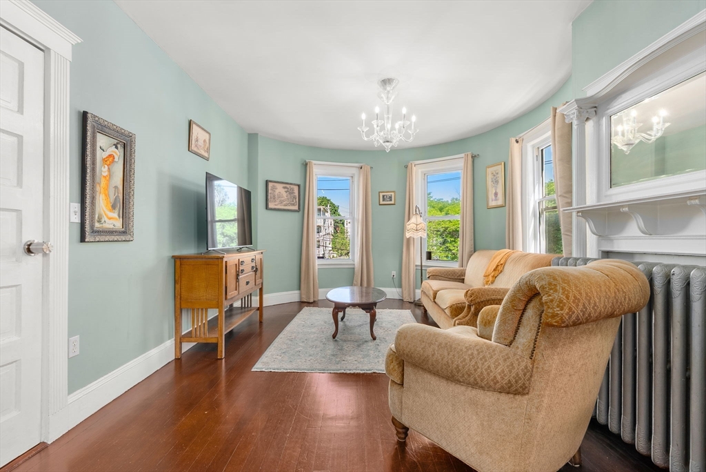 2 Pleasant St 2