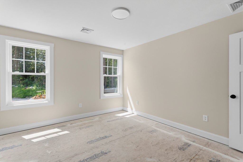 80 Hampstead St, Methuen, MA Photo #28