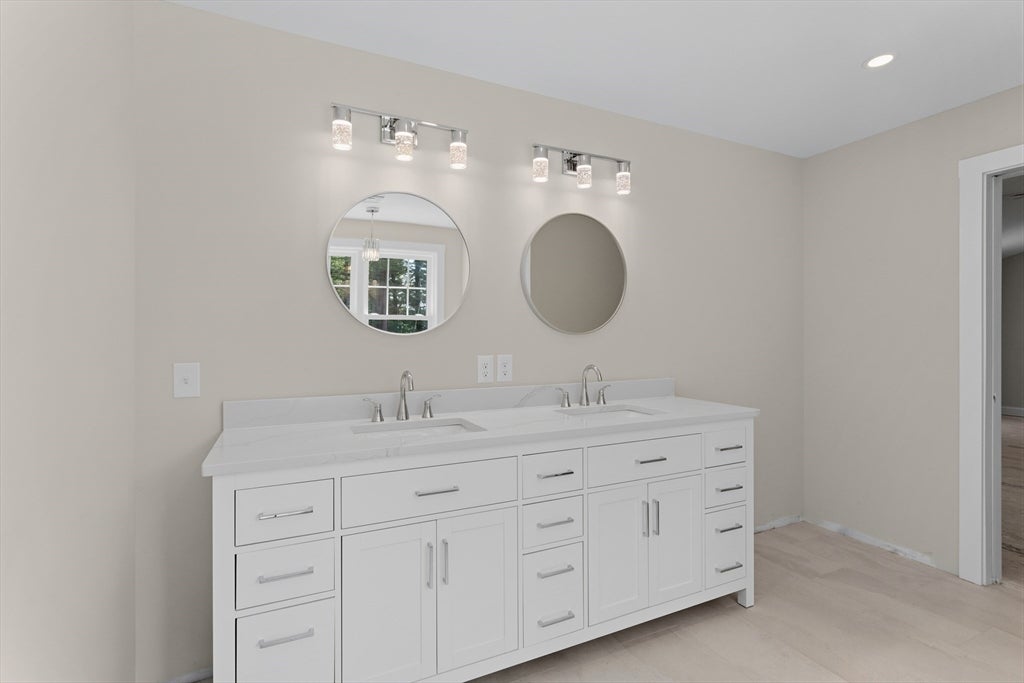 80 Hampstead St, Methuen, MA Photo #17