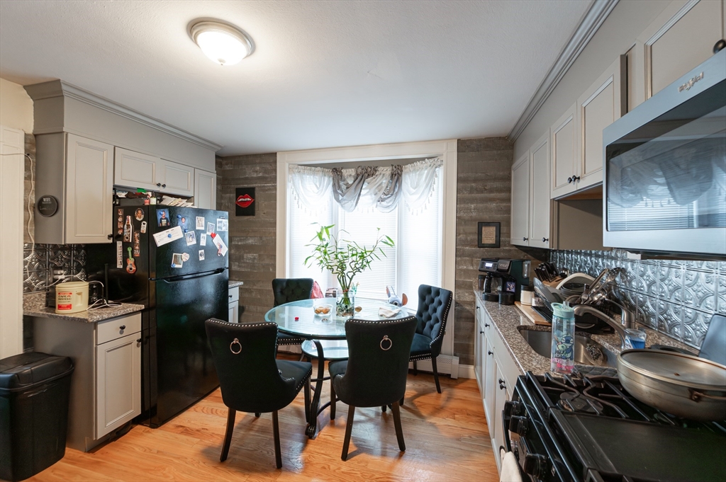 18 Edson St