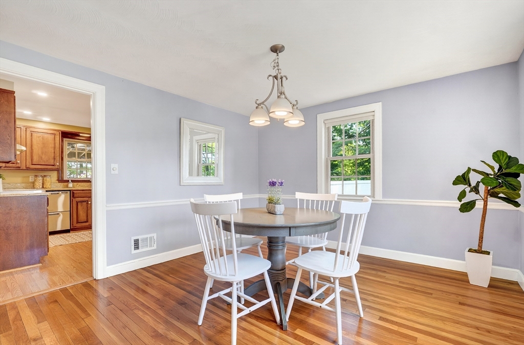 7 Pine Hill Rd