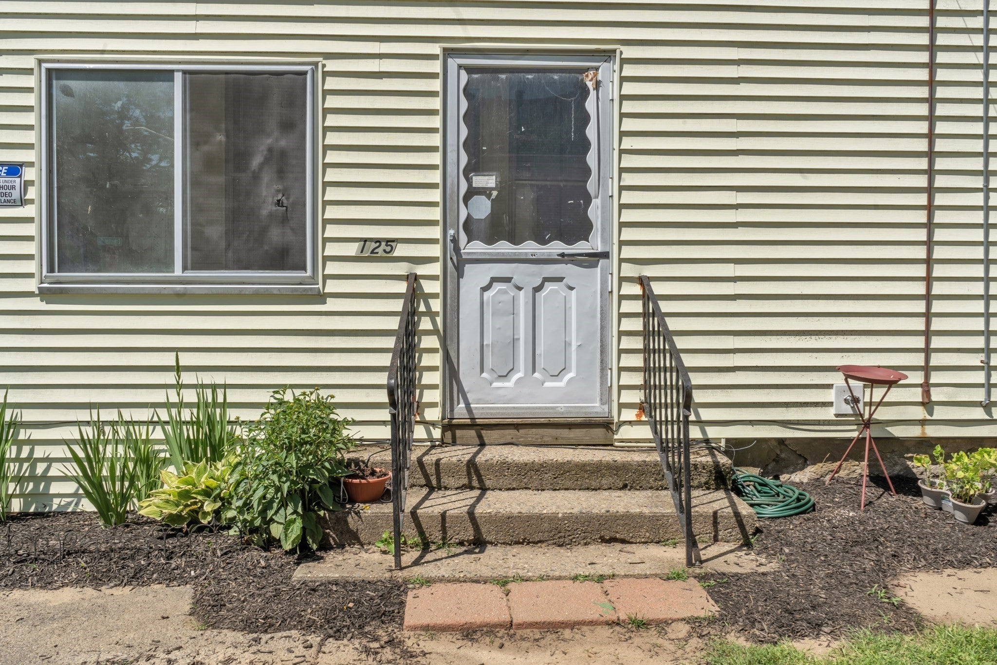 125 Cross St