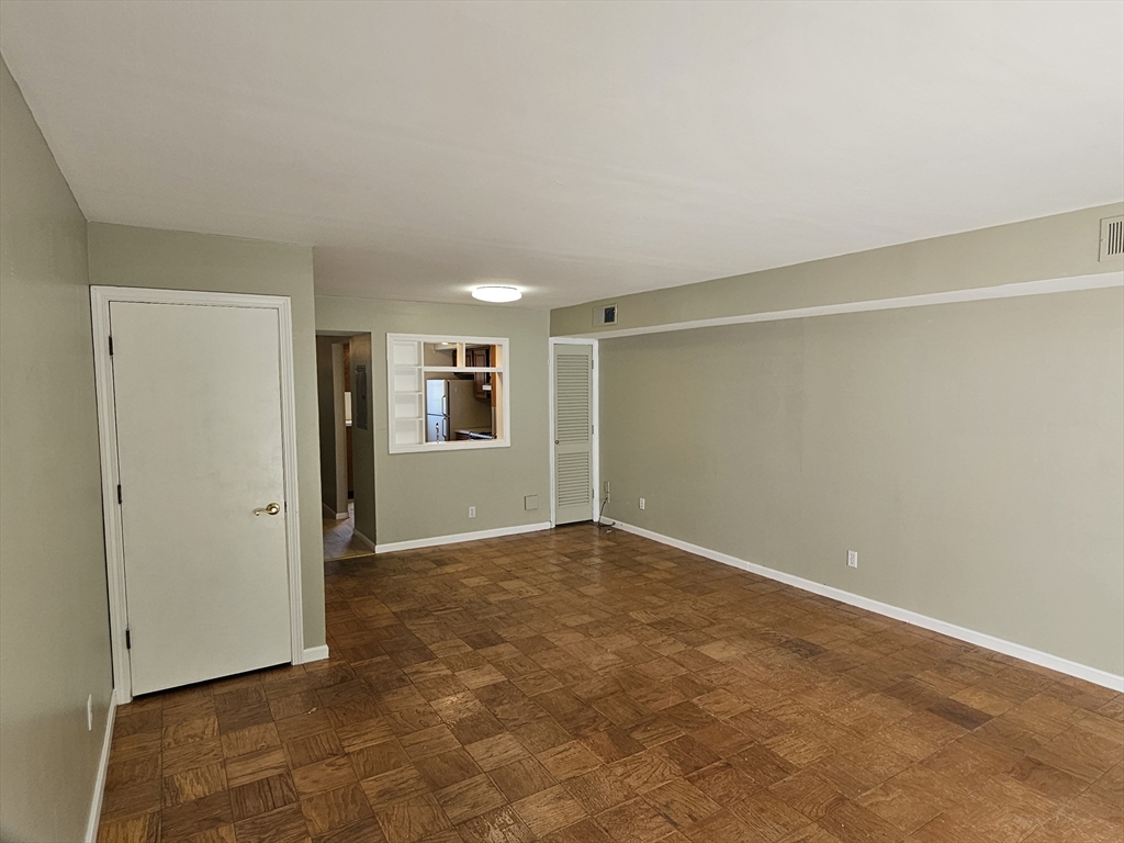 403 Windsor Dr 0