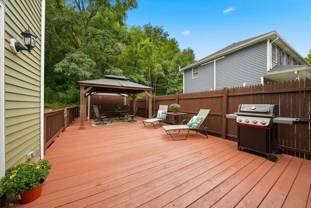6 Bard St, Haverhill, MA, 6 Bard St, Haverhill, MA Photo #6