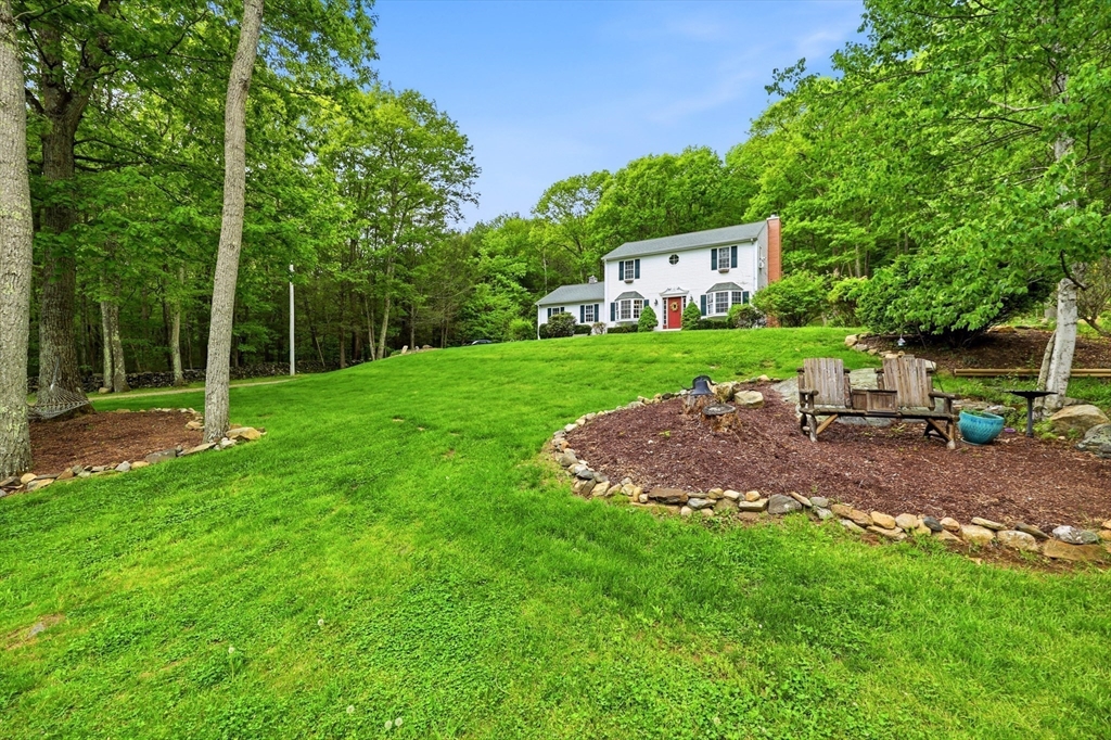 233 Cedar Swamp Rd