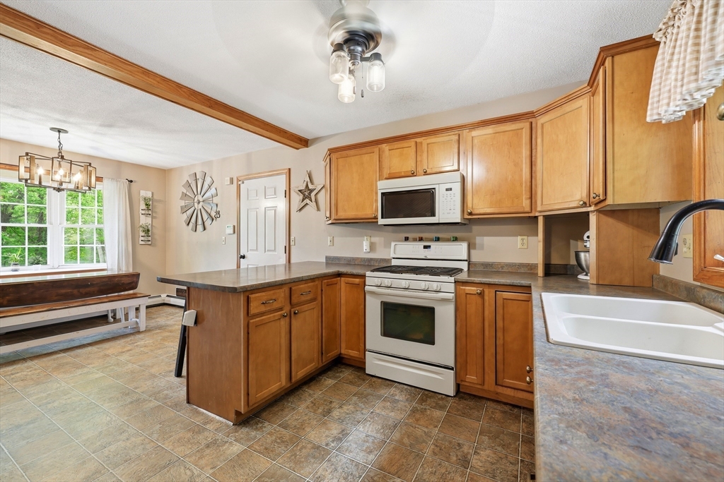233 Cedar Swamp Rd