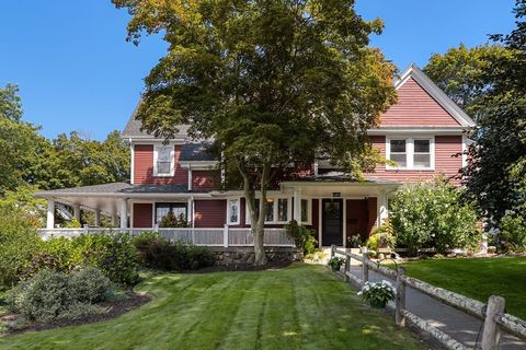15 Mishawum Rd Woburn MA 01801
