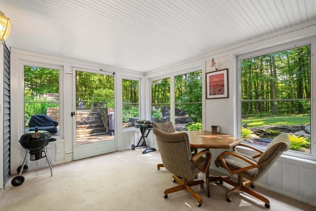 6 Evergreen Drive, Plaistow, NH Photo #27