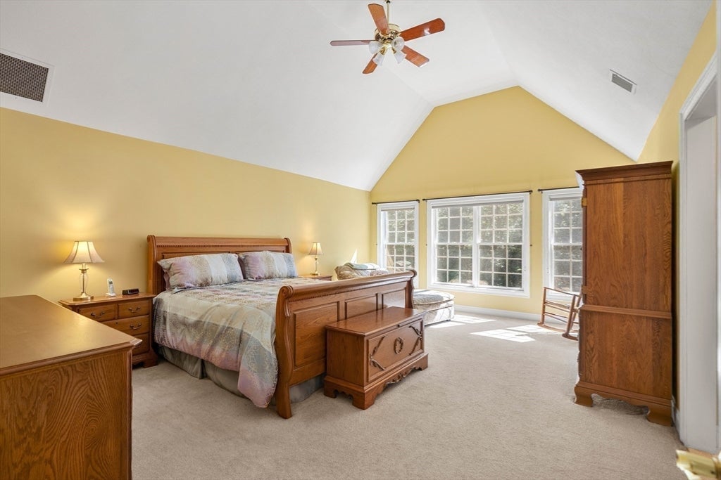 6 Evergreen Drive, Plaistow, NH Photo #18