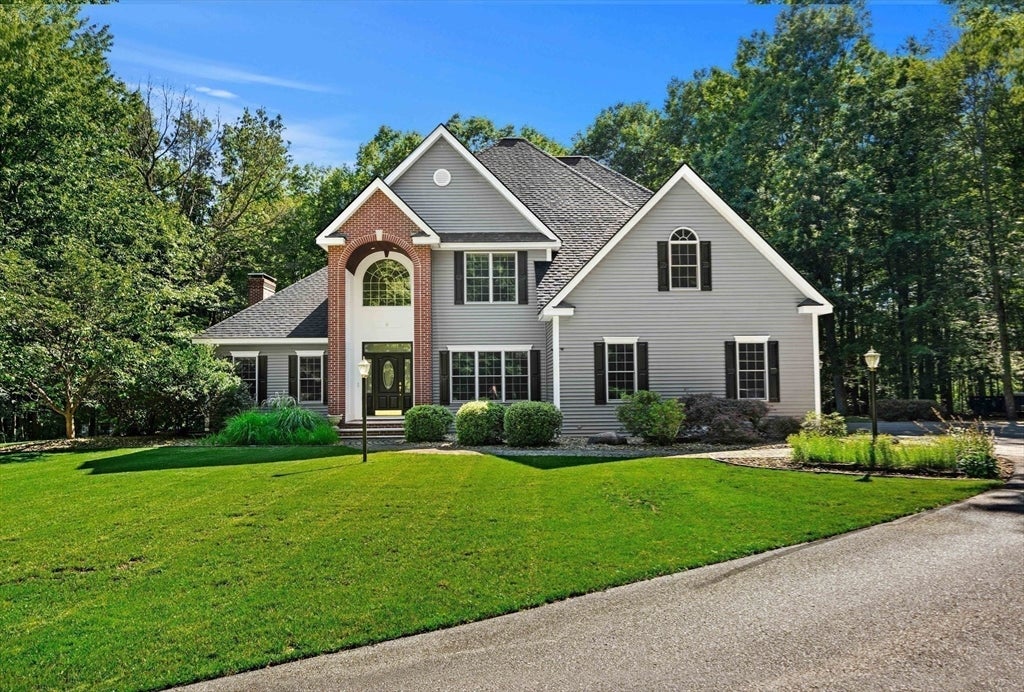 6 Evergreen Drive, Plaistow, NH Photo #31