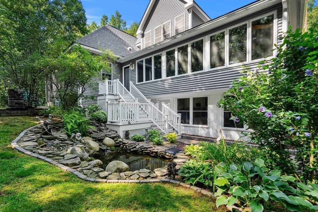 6 Evergreen Drive, Plaistow, NH Photo #30