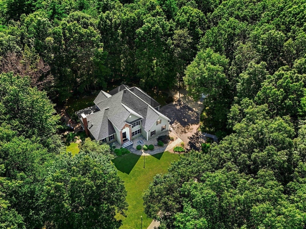 6 Evergreen Drive, Plaistow, NH Photo #33