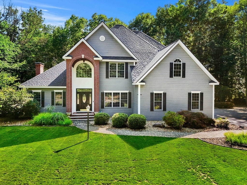 6 Evergreen Drive, Plaistow, NH Photo #1
