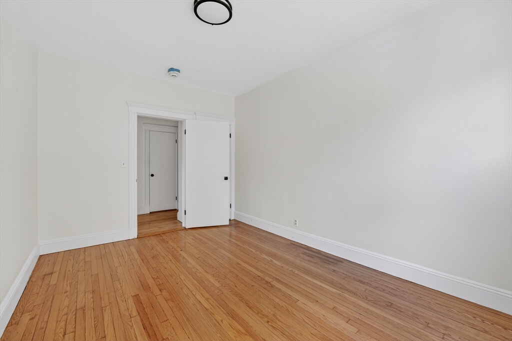 370 Chestnut Hill #3, Boston, MA Photo #13
