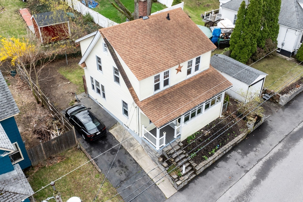 82 Sylvester St