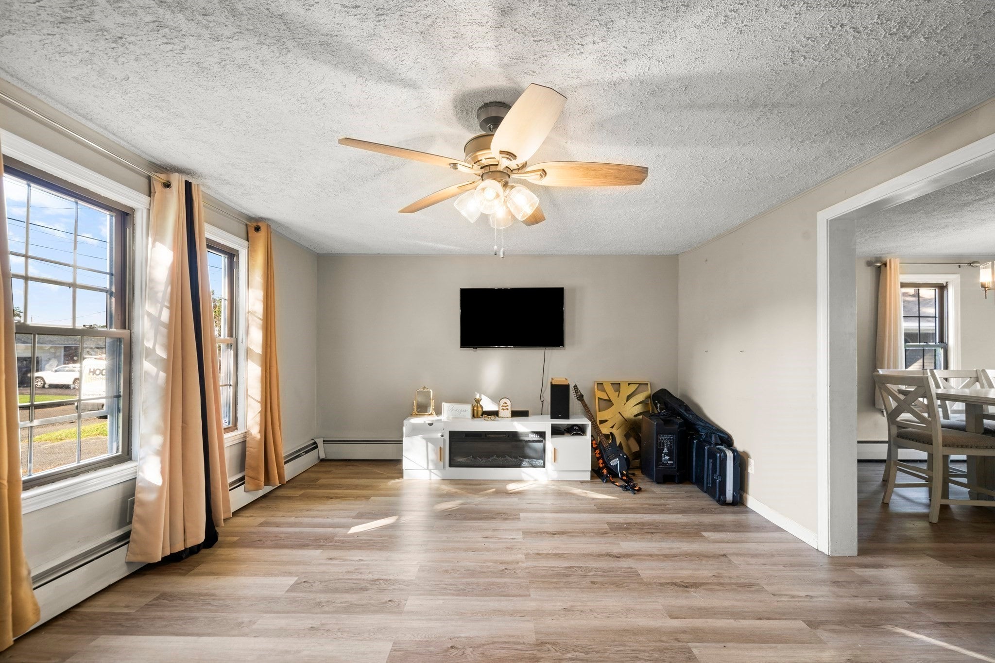 57 Ruskin St, Chicopee, MA Photo #4