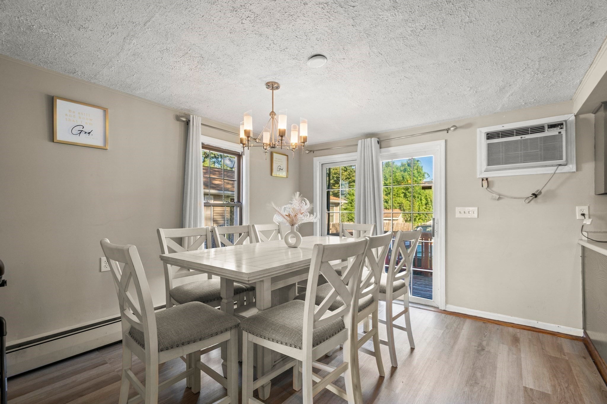 57 Ruskin St, Chicopee, MA Photo #12