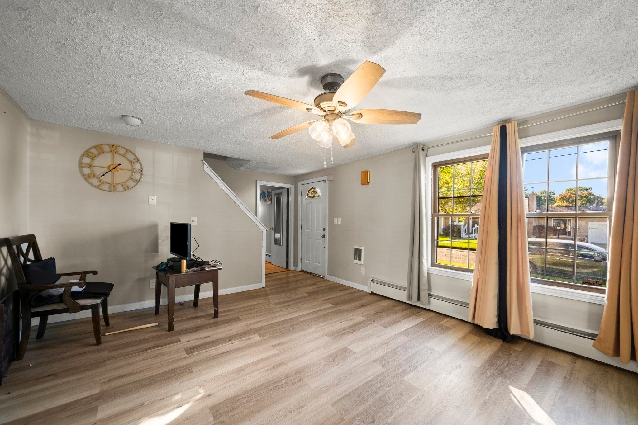 57 Ruskin St, Chicopee, MA Photo #6