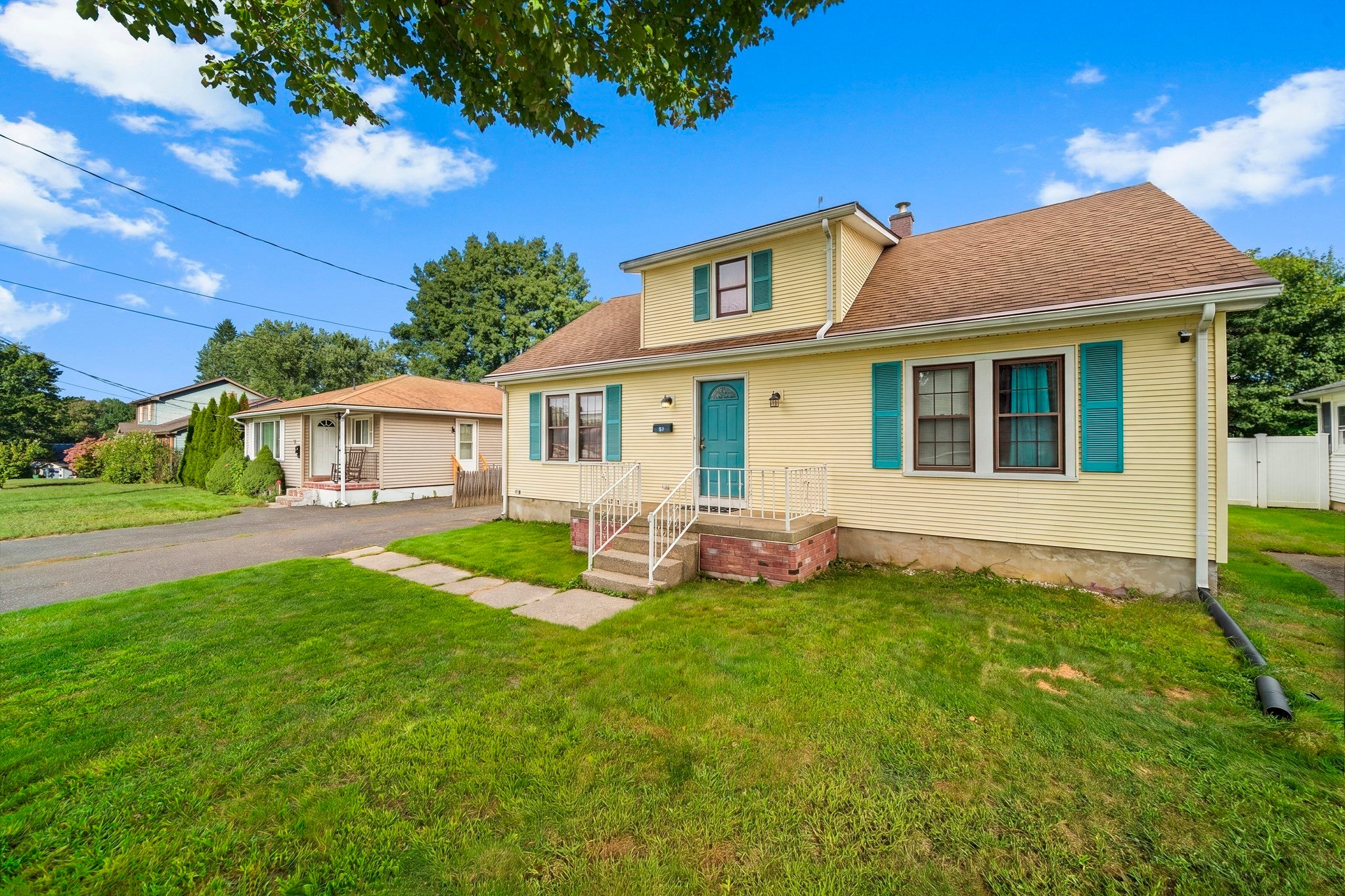 57 Ruskin St, Chicopee, MA Photo #2