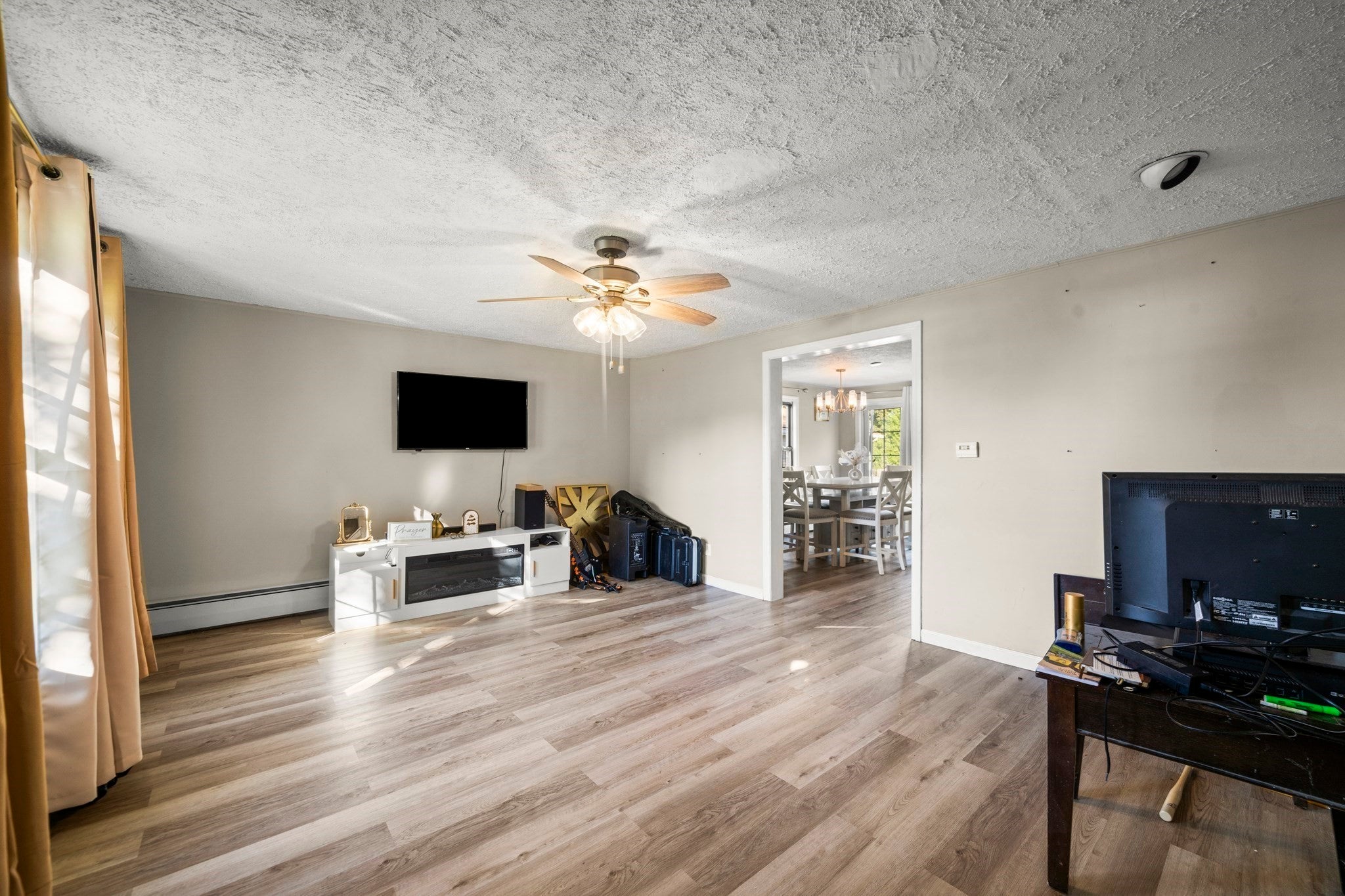 57 Ruskin St, Chicopee, MA Photo #3