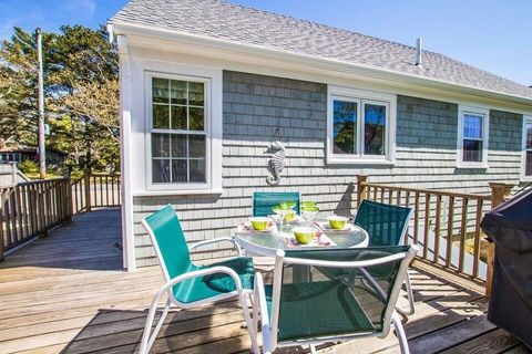 19 Nickerson Rd 19 Barnstable MA 02635