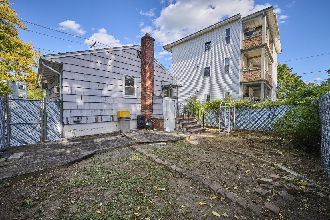 41 Henry St, Malden, MA, 41 Henry St, Malden, MA Photo #4