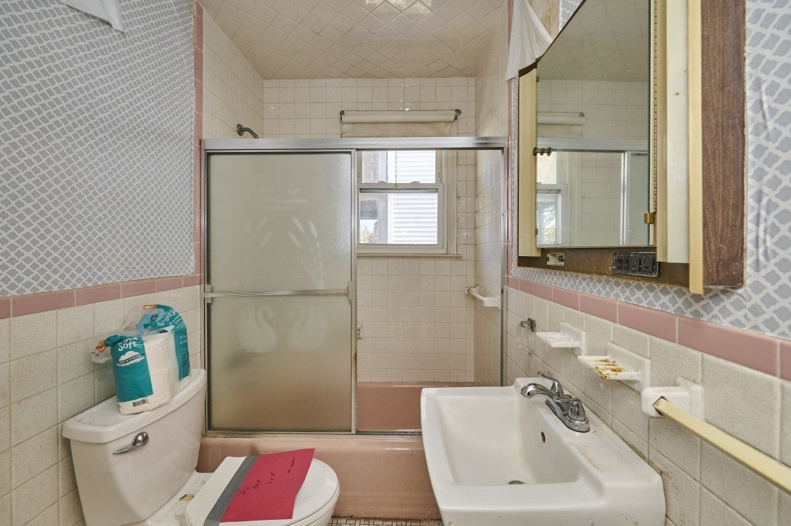 41 Henry St, Malden, MA, 41 Henry St, Malden, MA Photo #13