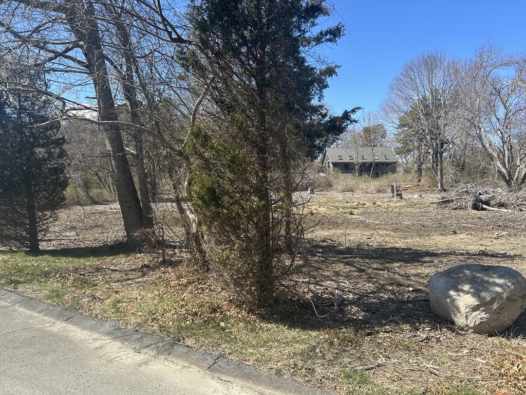27 White Cap Ln