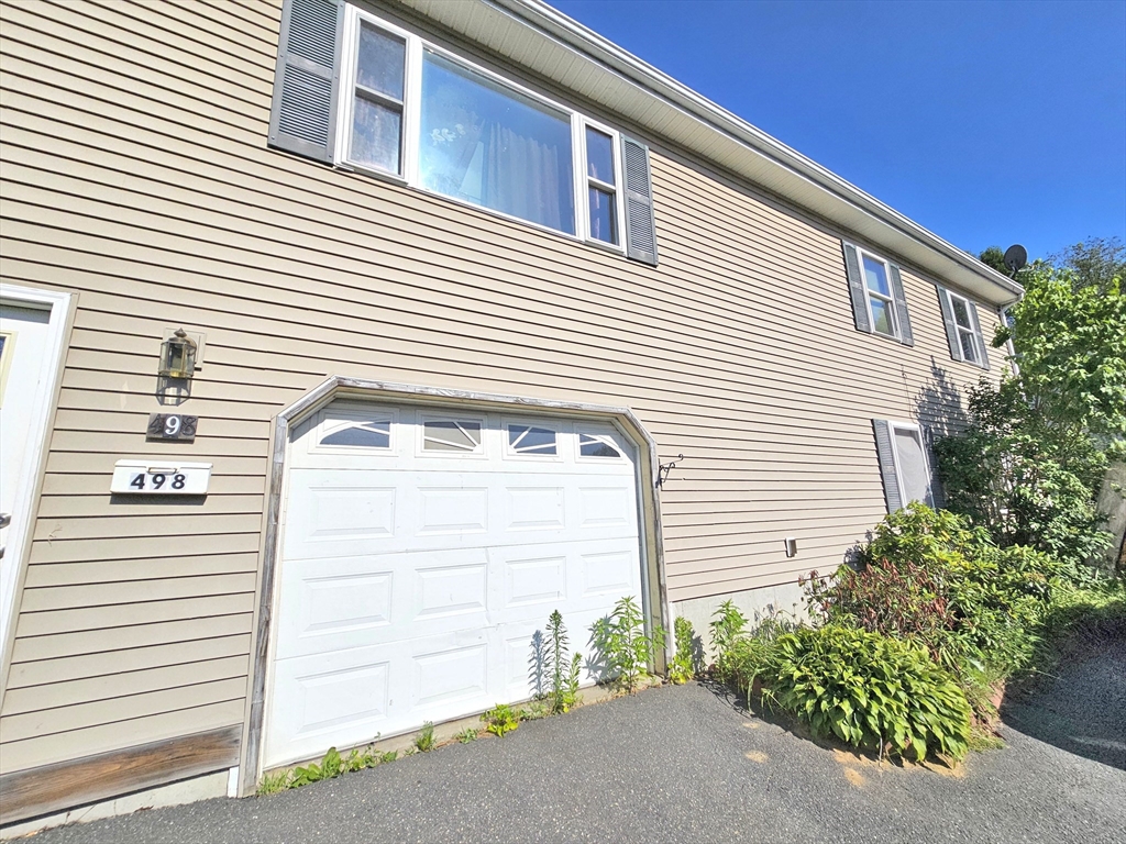 498 Cottage St