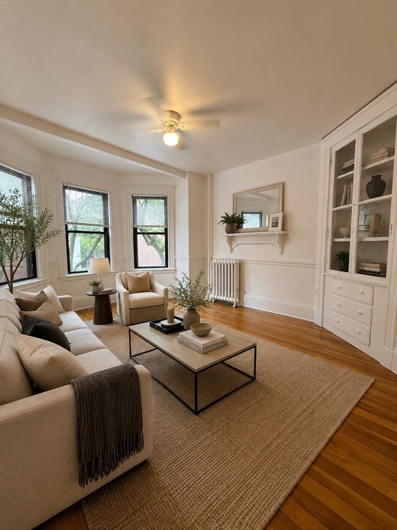 Click for 552 Tremont St #2R, Boston, MA slideshow