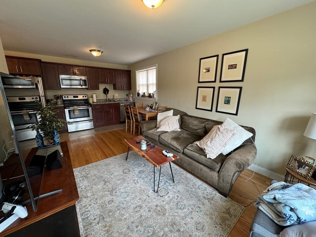 159 Summer St 3