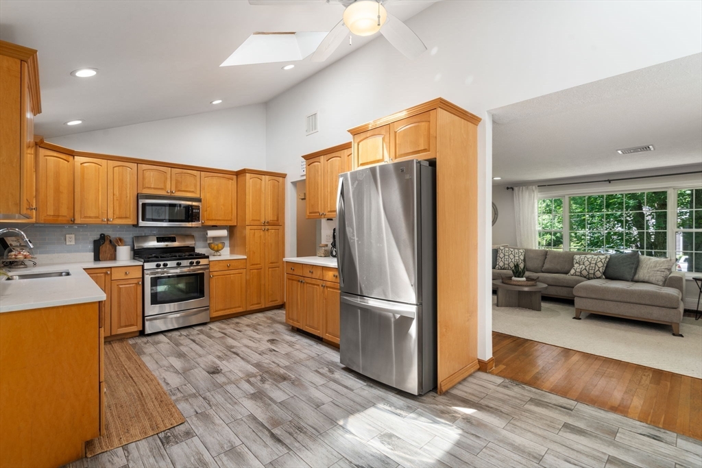 20 Billings Rd