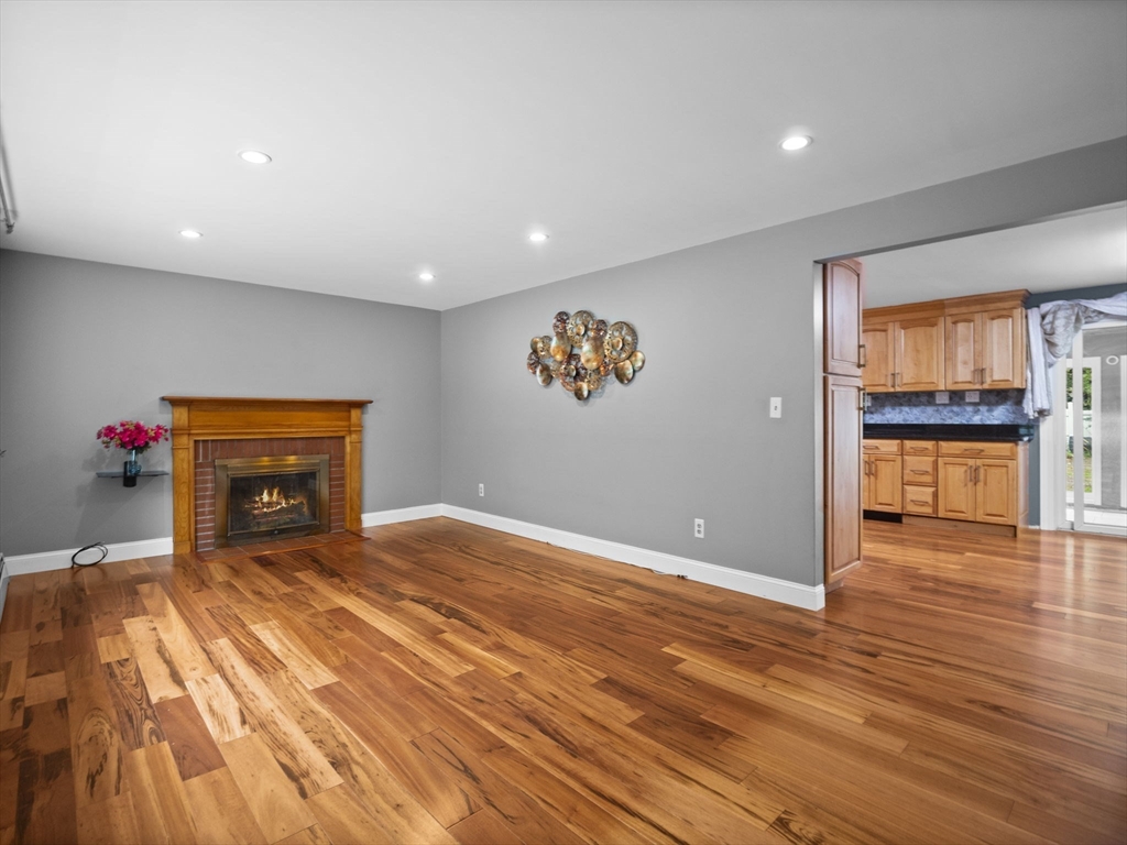 21 Hartwell St.