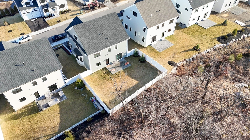 7 Starling St