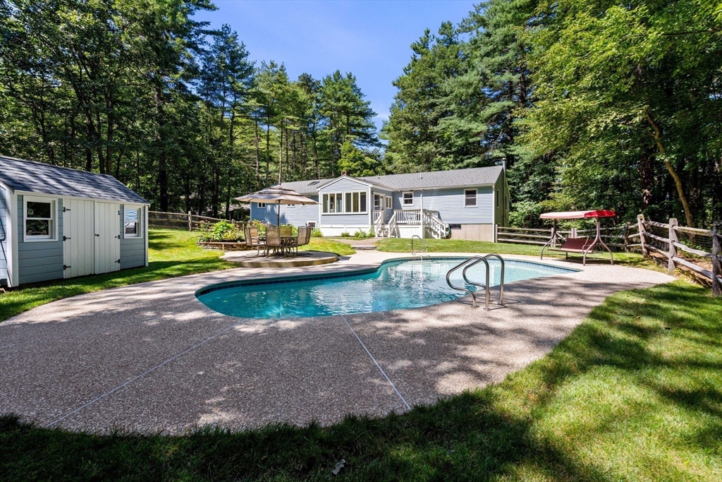 326 Nashua Rd