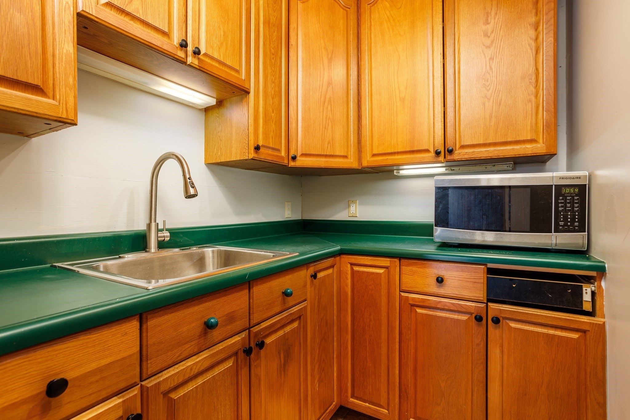 193 Logan St, Gardner, MA Photo #37