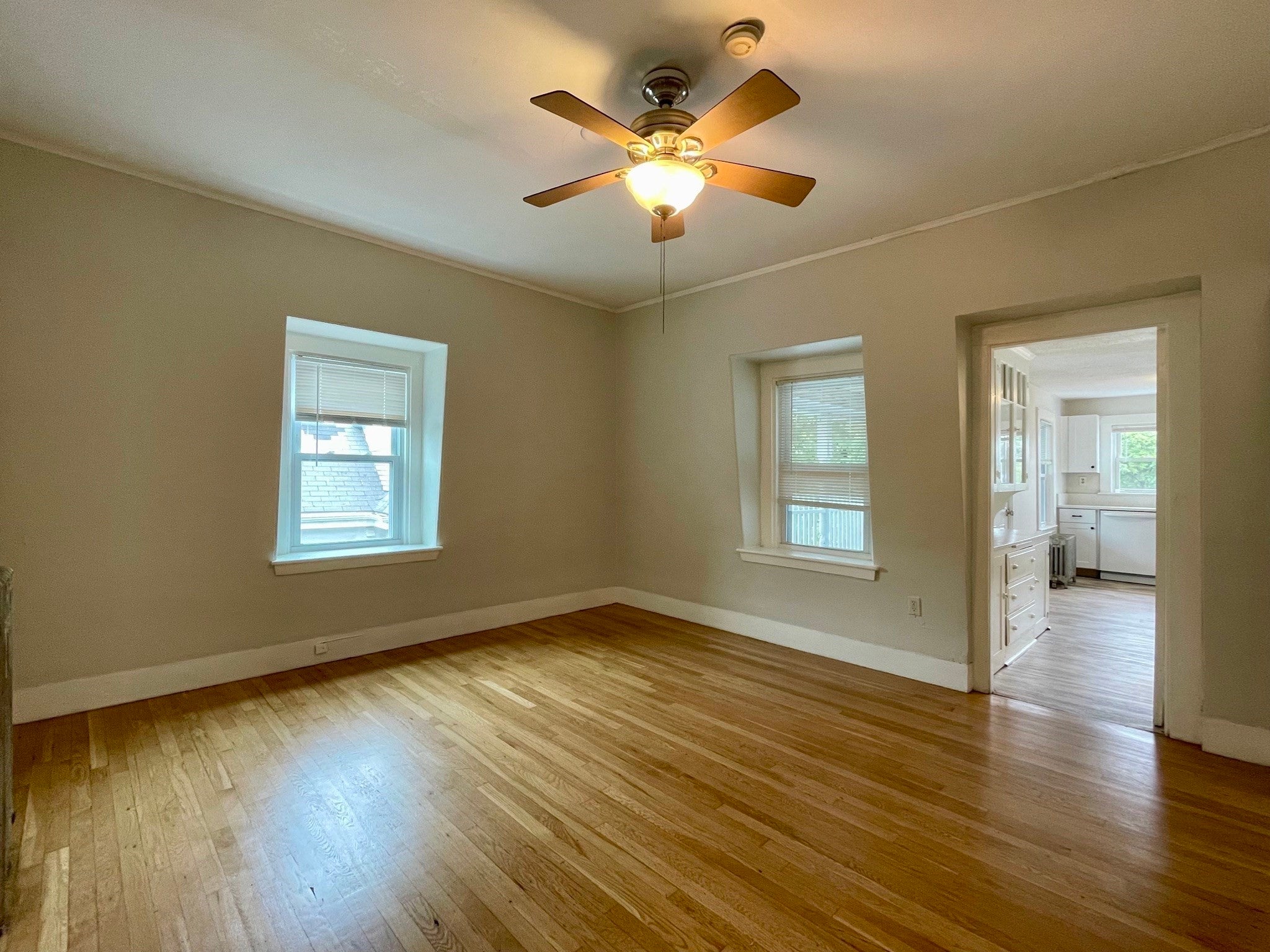 51 College AVE #3, Somerville, MA, 51 College AVE #3, Somerville, MA Photo #4