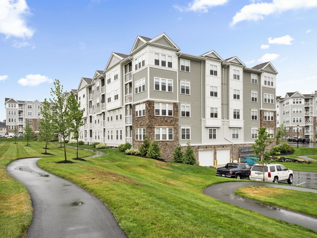 250 Martins Landing 213
